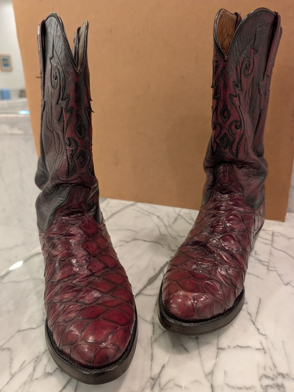 Lucchese SEA TURTLE 8.5 EEE Burgundy Exotic Cowboy Boots